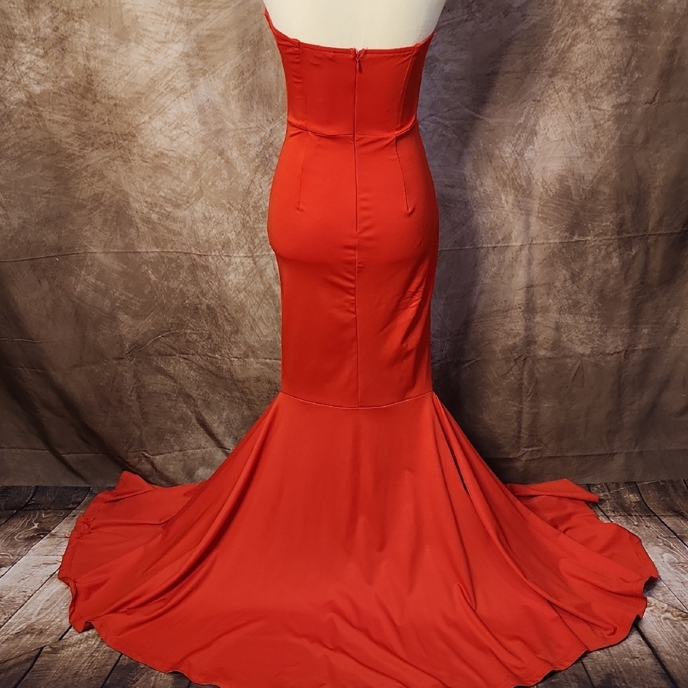 Strapless Mermaid Gown – Red – Size S - Picture 2 of 15